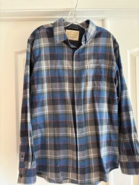 Men's Plaid Button-Up Shirt